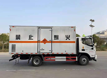 宝塔爆破器材运输车